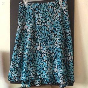 Woman’s lined midi skirt